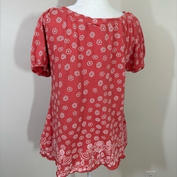 Susan Lawrence sz med top boho style in a Cotten blend. The color is a salmon - Picture 3 of 15
